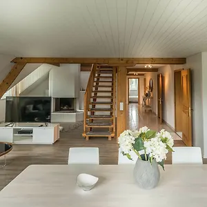 Loewenplatz Near Station By Airhome Apartment